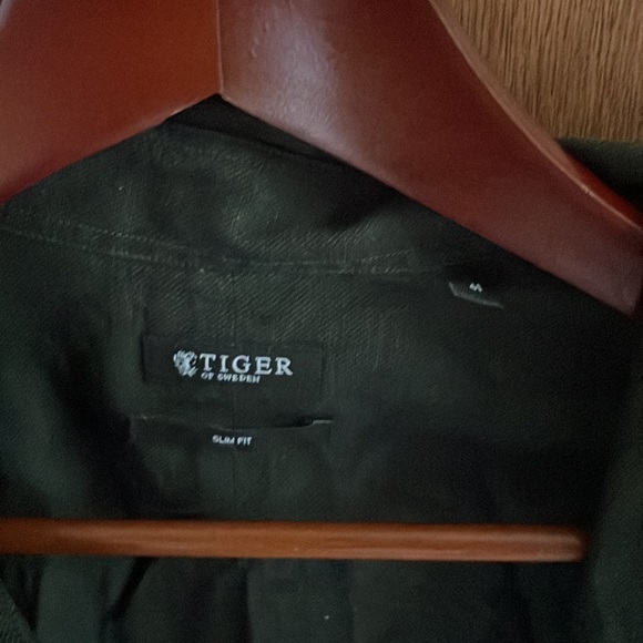 Green casual button down - Picture 2 of 3